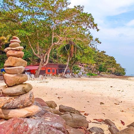 Phi Phi Private Beach Resort Buitenkant foto