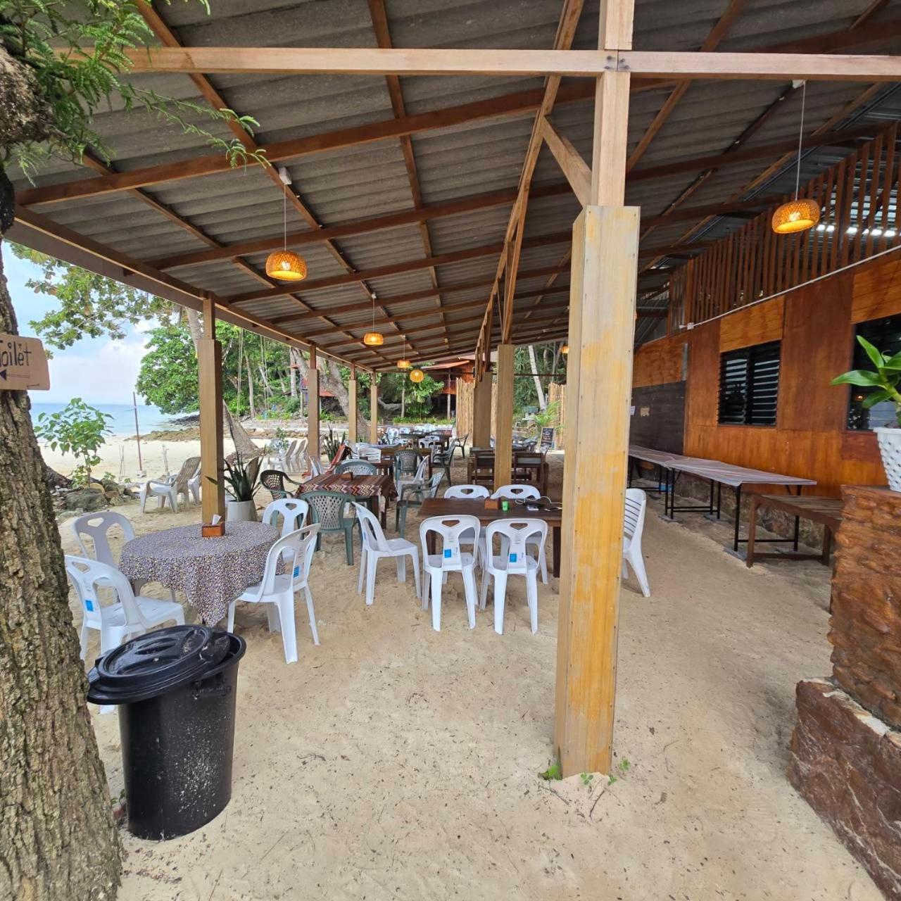 Phi Phi Private Beach Resort Buitenkant foto