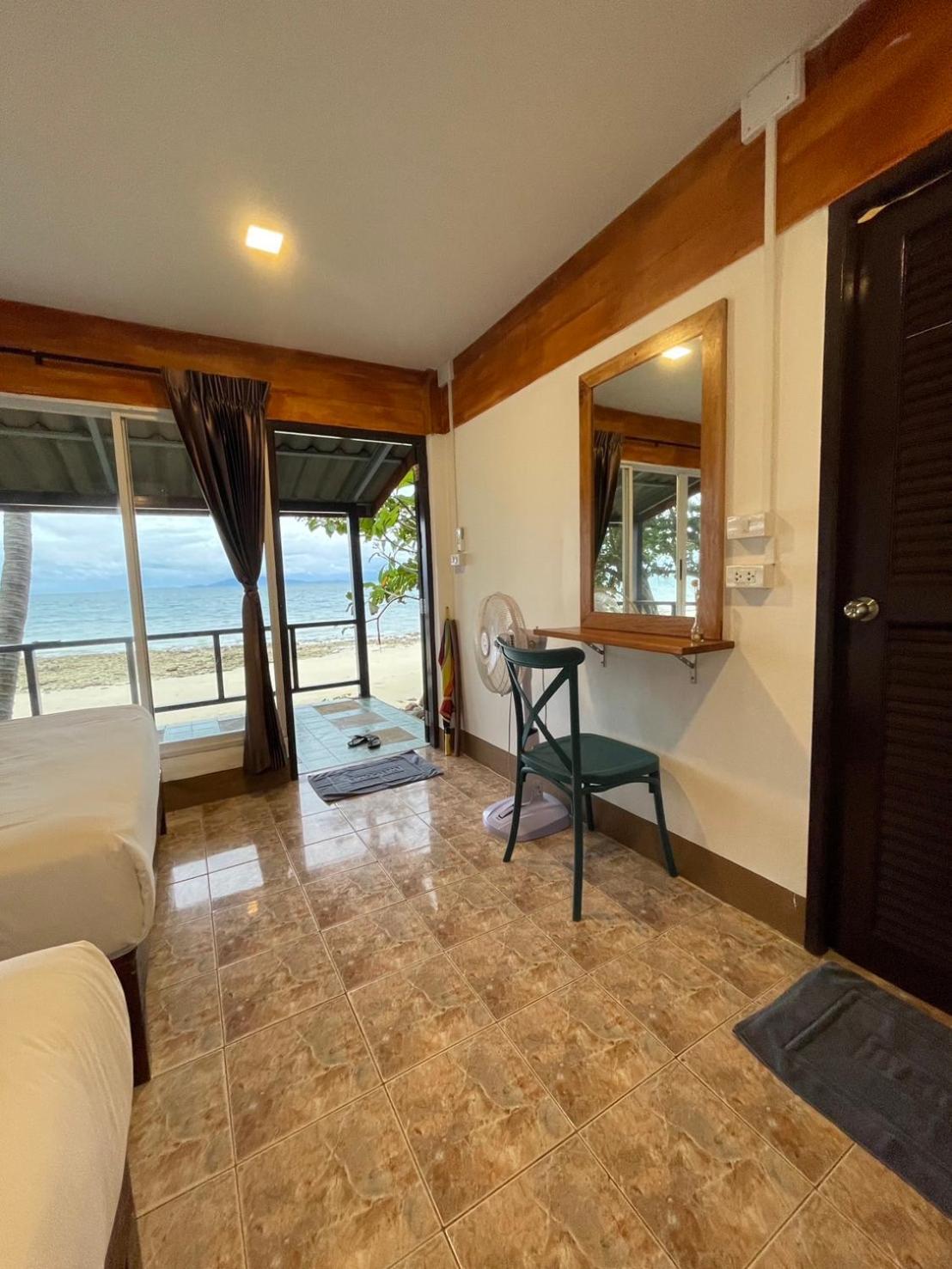 Phi Phi Private Beach Resort Buitenkant foto